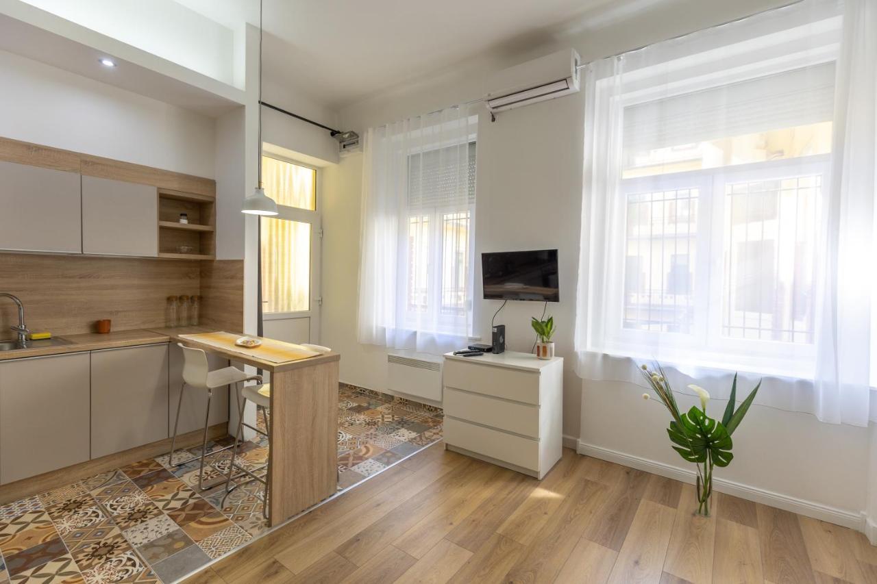Acacia Apartments Будапеща Екстериор снимка
