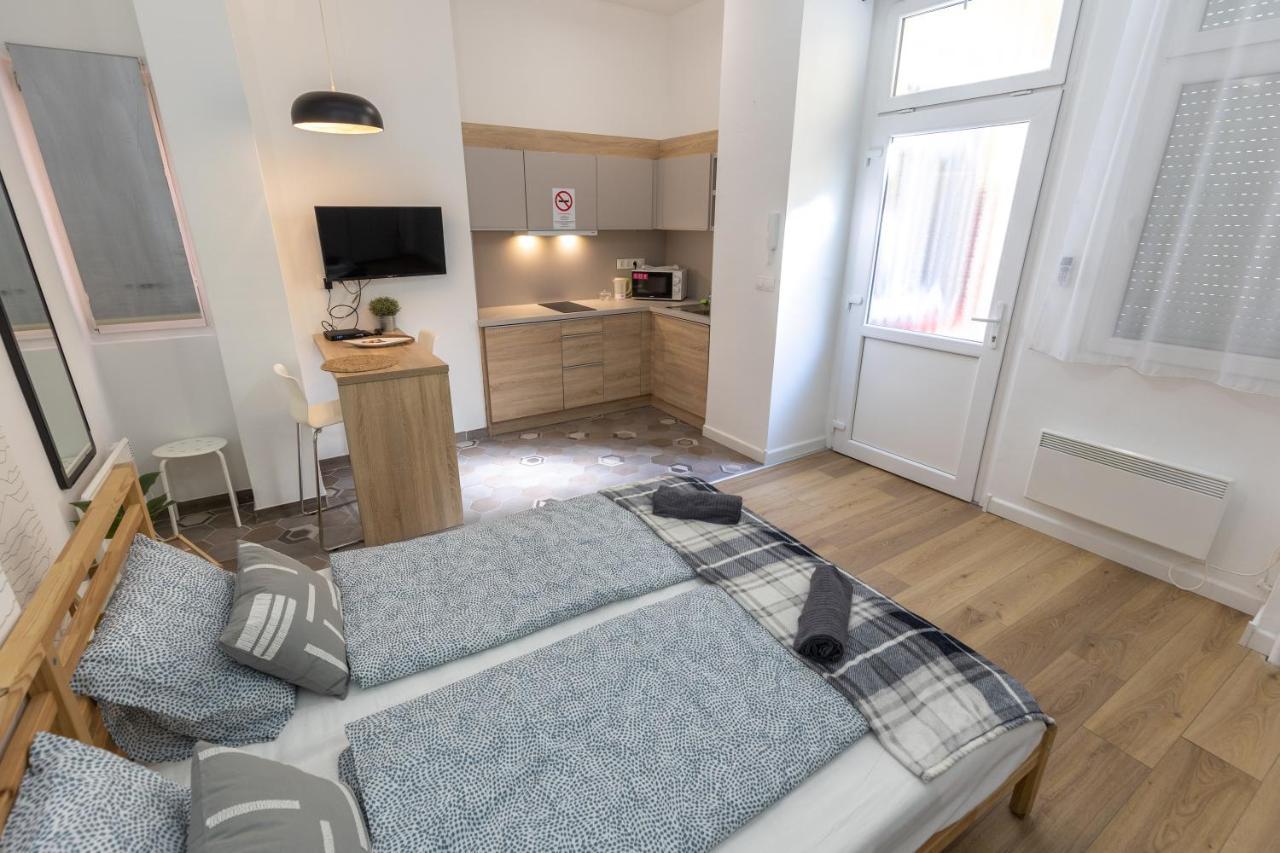 Acacia Apartments Будапеща Екстериор снимка