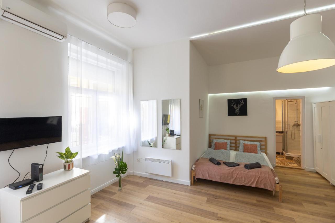 Acacia Apartments Будапеща Екстериор снимка